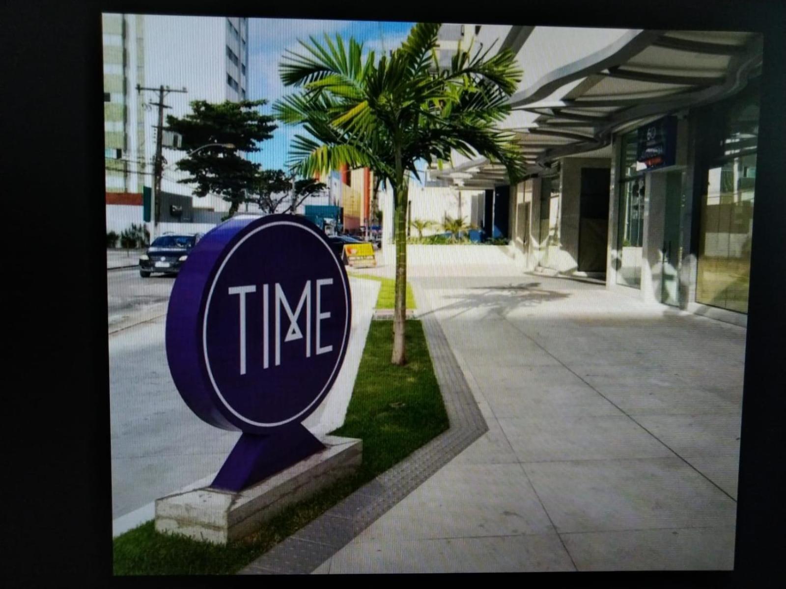 Edifício Time Apto 1314 - 300m Ponta Maceió
